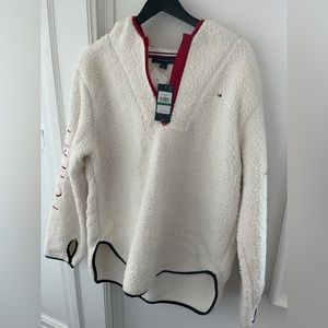 Tommy fleece, cozy, size large, great for Spring and keeping cozy!